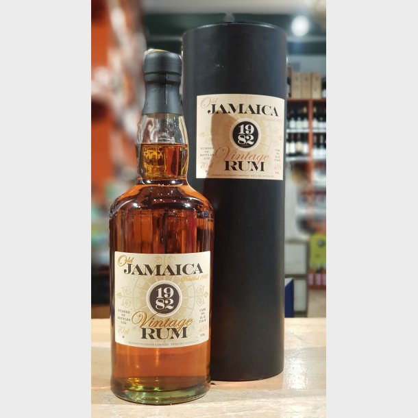 Old Jamaica 1982 Vintage Rum 48%  1/1 Fl.
